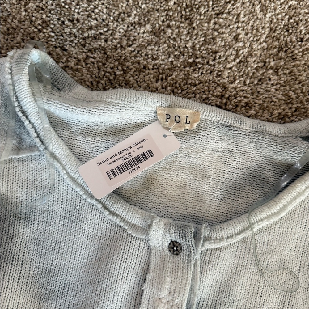 POL Tiered Button Top - Picture 4 of 4